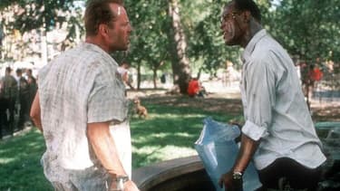 Un fan de Die Hard s'est payé une page dans la bible du cinéma américain pour participer à l'écriture du scénario du nouvel épisode. (Ici Bruce Willis et Samuel Lee Jackson dans "Une journée en enfer")