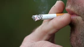 Les jeunes de 16 ans fument mois qu'avant !
