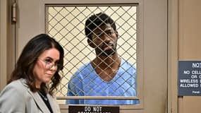 Le rappeur Lil Nas X, à côté de son avocate Christy O'Connor, lors de sa mise en accusation à la Cour supérieure de Los Angeles en Californie (États-Unis) le 25 août 2025, après avoir été arrêté par les autorités nu dans la rue le 21 août.