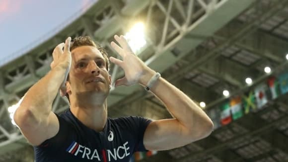 Renaud Lavillenie n’a pas réussi à décrocher le seul titre qui manque à son palmarès, le titre mondial. Renaud Lavillenie n’a pas réussi à décrocher le seul titre qui manque à son palmarès, le titre mondial.