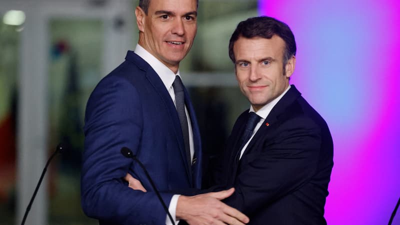 Pedro Sanchez et Emmanuel Macron à Alicante en décembre 2022. 