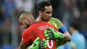 Arturo Vidal et Claudio Bravo