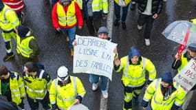 Manifestation contre la fermeture de l'usine de pâte à papier Fibre Excellence à Saint-Gaudens, en Haute-Garonne, dans le sud-ouest de la France, le 31 janvier 2026.  