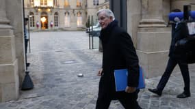 Le Premier ministre Michel Barnier arrive à Matignon le 29 octobre 2024.