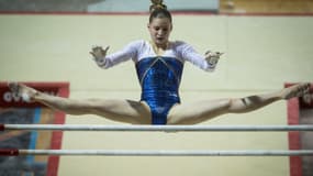 La gymnaste Anne Kuhm aux championnats de France de gymnastique artistique à Mulhouse en 2016