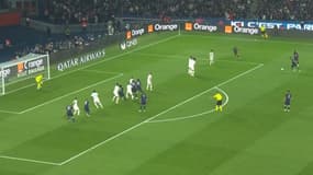 Le coup franc d'Hakimi lors de PSG-OM le 24 septembre 2023