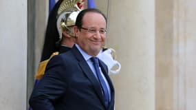 François Hollande est dans une mauvaise posture face à l'opinion publique et devrait être forcé à réagir