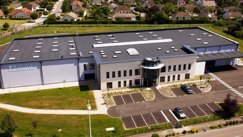 La réalisation de cette unité de production moderne de 4 000  m2, installée près de Troyes, représente un investissement de 6,5 millions d’euros financé par le département de l’Aube