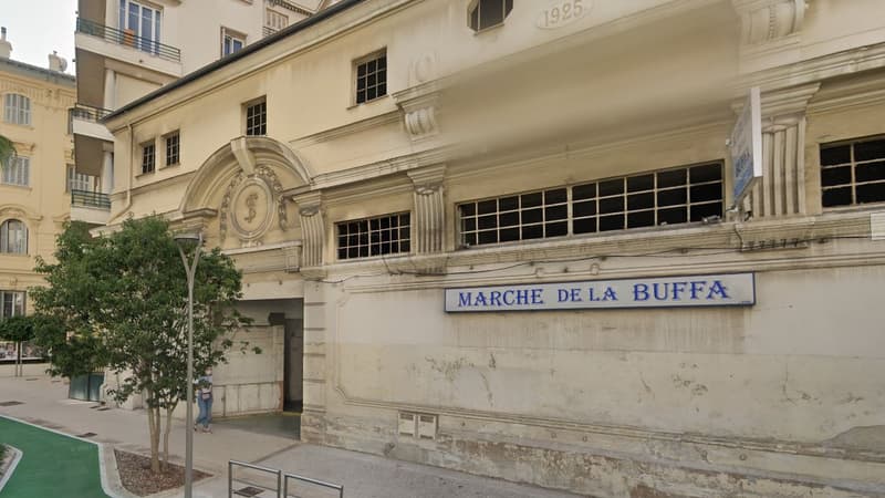 Le marché de la Buffa, rue Maréchal-Joffre à Nice (Alpes-Maritimes) en août 2020.