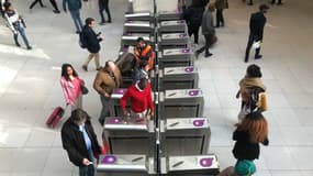 Un homme verbalisé à Paris pour un ticket périmé après du shopping prolongé.