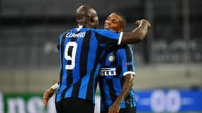 Romelu Lukaku et Ashley Young
