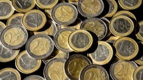 Selon la Banque de France, si les espèces restent le moyen de paiement le plus utilisé en volume dans les points de vente, l'évolution est clairement à la baisse