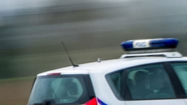 Au festival de théâtre d'Aurillac, entre 300 et 400 festivaliers ont manifesté contre la présence policière.
