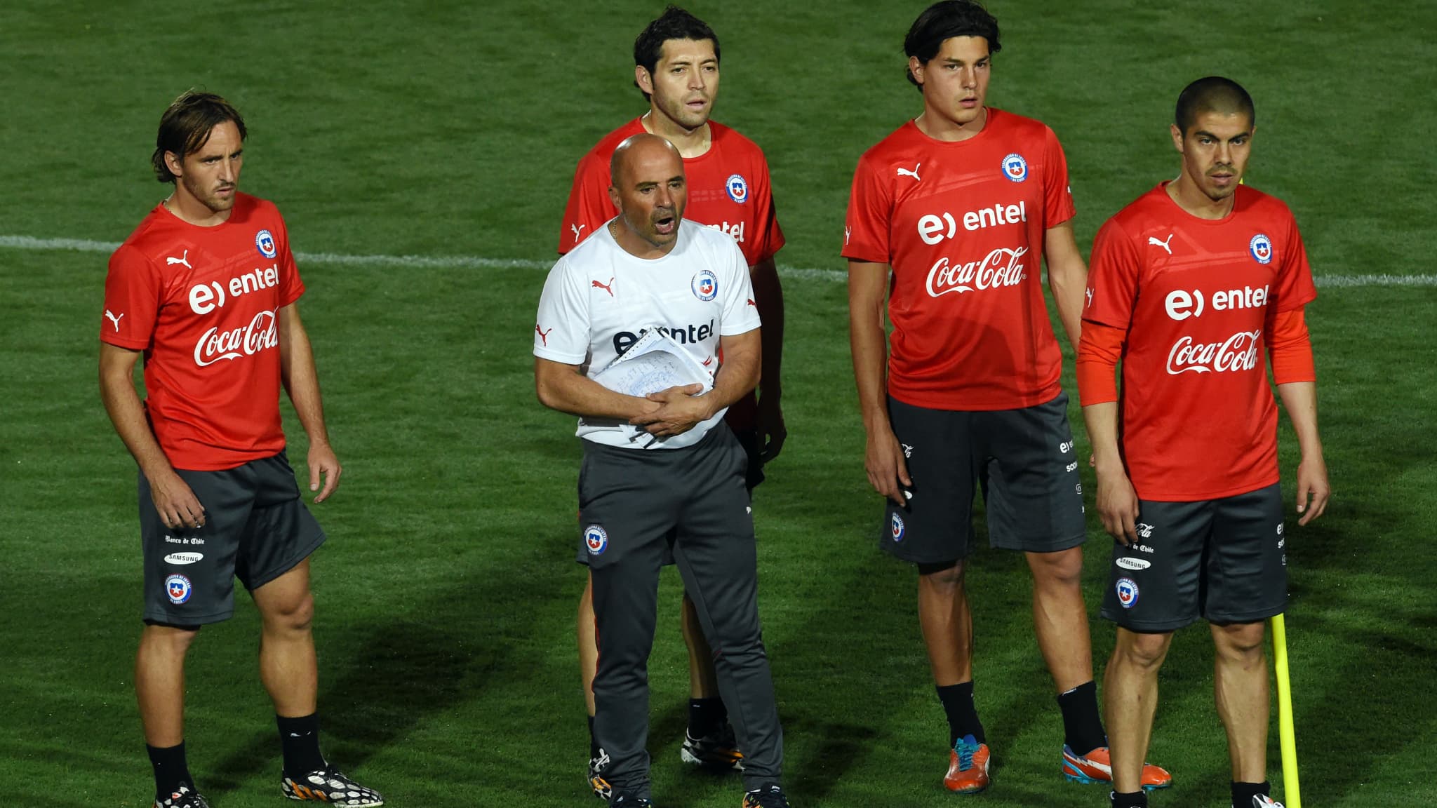 Jorge Sampaoli avec le Chili en 2014 Jorge Sampaoli avec le Chili en 2014