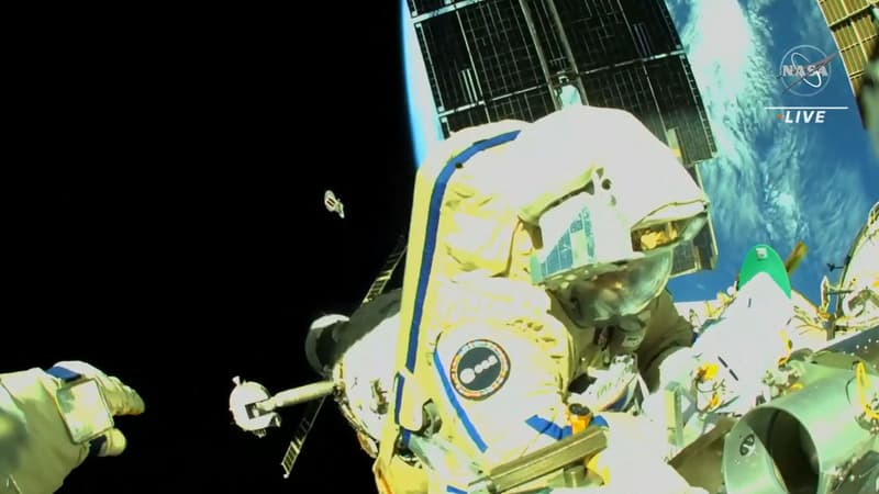 L'Italienne Samantha Cristoforetti lors de sa sortie dans l'espace depuis la Station spatiale internationale (ISS), le 21 juillet 2022.