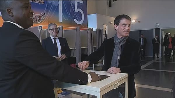 Manuel Valls à Evry, le 29 mars. Manuel Valls à Evry, le 29 mars.