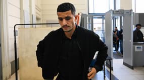 Youcef Atal à son arrivée au tribunal de Nice, 18 décembre 2023