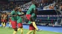 Stéphane Bahoken célèbre son but avec le Cameroun
