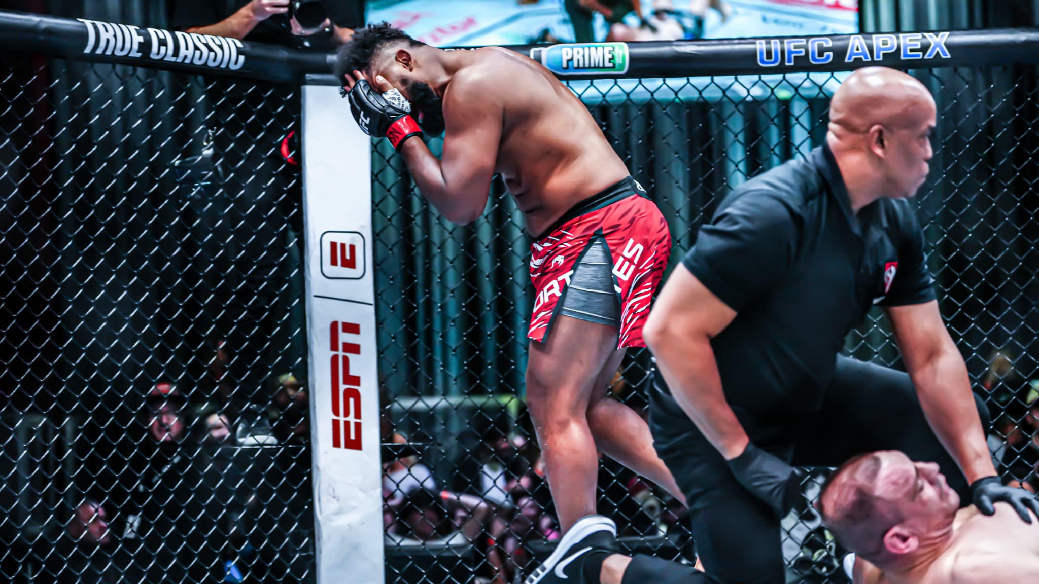Waldo Cortes-Acosta after being the victim of an eye poke against Ante Delija, in November 2025. Waldo Cortes-Acosta after being the victim of an eye poke against Ante Delija, in November 2025.