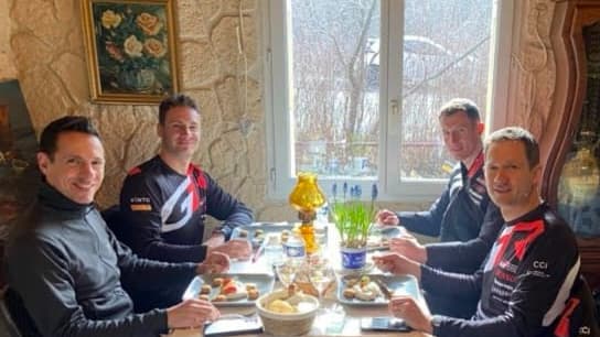 Sébastien Ogier et Julien Ingrassia ont déjeuné ensemble, lundi.