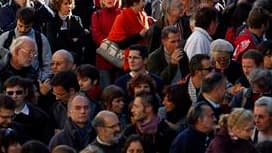 Manifestation contre la réforme des retraites mardi à Bordeaux. Selon un sondage BVA-Absoluce pour Les Echos et France Info, près de six Français sur dix (59%) sont favorables à la poursuite du mouvement contre ce texte même après sa probable adoption au