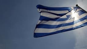 Le Fonds monétaire international (FMI) a approuvé le prêt de 30 milliards d'euros sur trois ans à la Grèce. /Photo prise le 23 avril 2010/REUTERS/Yiorgos Karahalis
