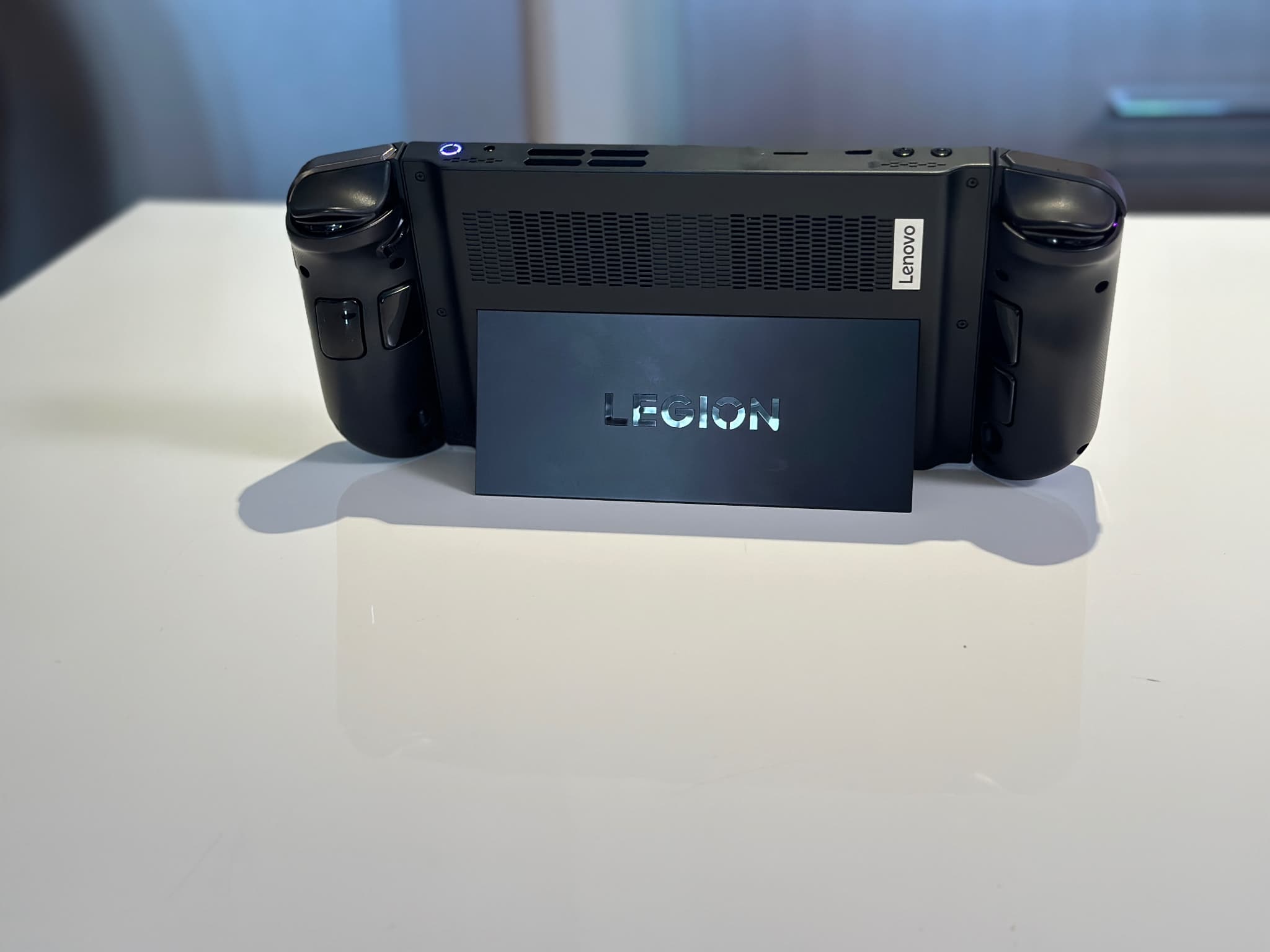 Test Lenovo Legion Go : une console portable géante et polyvalente