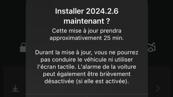 Un exemple de message avant de lancer une mise à jour d'une Tesla via l'application mobile. Un exemple de message avant de lancer une mise à jour d'une Tesla via l'application mobile.