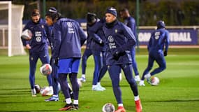 Kylian Mbappé à l'entraînement avec l'équipe de France, le 15 novembre 2023