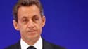 Des analystes estiment que le basculement à gauche du Sénat, à sept mois de l'élection présidentielle, complique la situation de Nicolas Sarkozy, désormais contesté dans son propre camp, alors que le chef de l'Etat continue de croire en ses chances de réé