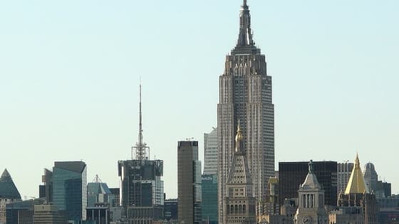 L'Empire State Building pourrait bientôt se rapprocher de Wall Street. L'autorité américaine des marchés a donné son feu vert à une introduction en bourse.