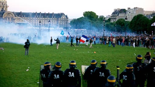 Les organisateurs de La Manif pour tous comptent saisir "les autorités" sur ce qu'ils dénoncent comme des violences policières, le soir de la dernière manifestation, le 26 mai.