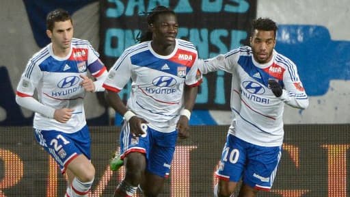 Maxime Gonalons, Bafétimbi Gomis, Alexandre Lacazette et l'OL sont leaders de Ligue 1
