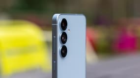 Avec ses trois capteurs, le Samsung Galaxy S25 offre de beaux clichés.