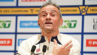 Luis Enrique, l'entraîneur du PSG, lors d'une conférence de presse en janvier 2024