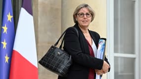 La ministre de l'Enseignement supérieur et de la recherche Sylvie Retailleau à la sortie de l'Elysée, le 26 septembre 2022 à Paris