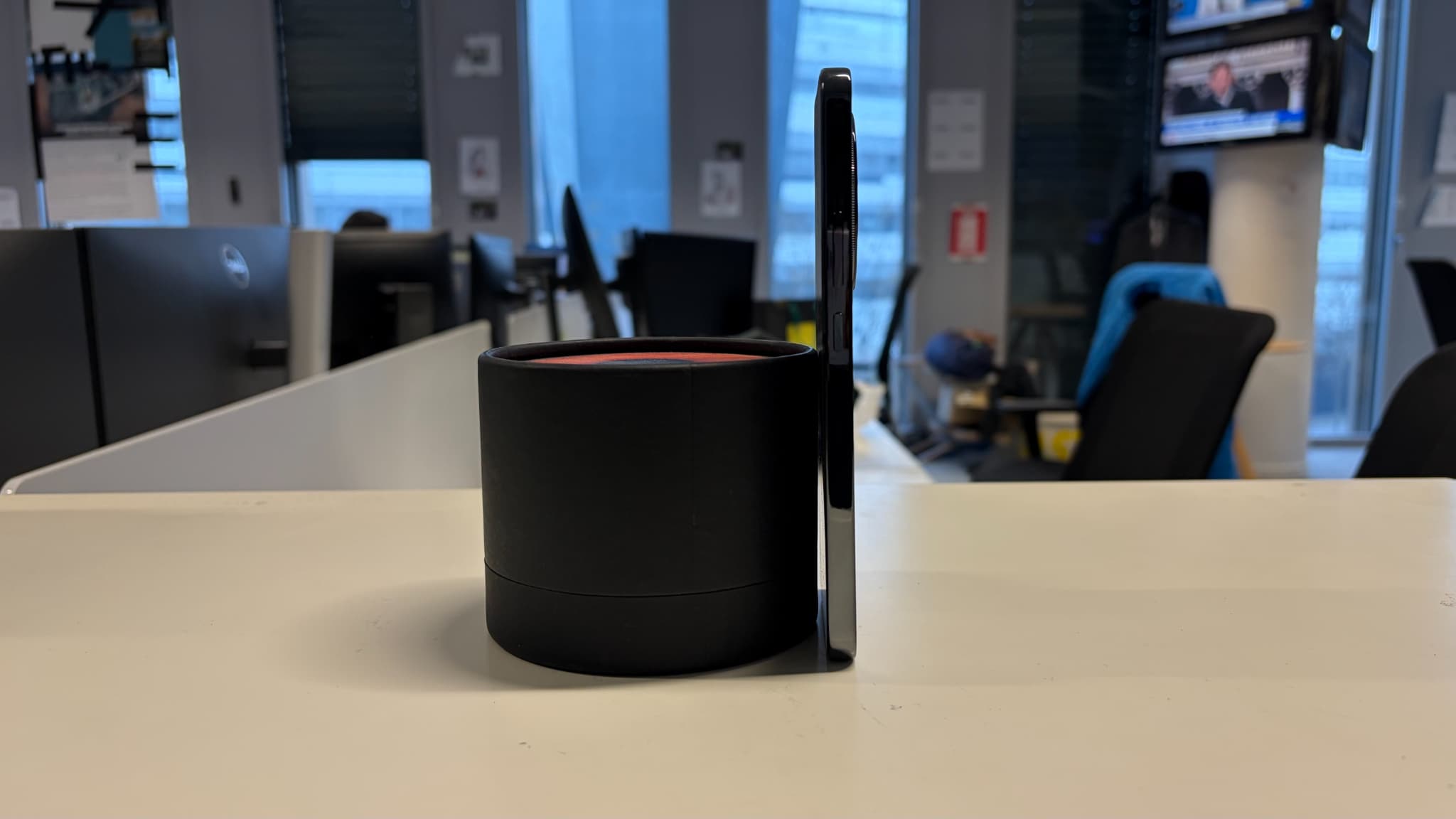 Le Honor Magic8 Lite est légèrement plus fin que son prédécesseur.