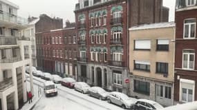 De la neige dans les rues de Lille - Témoins BFMTV