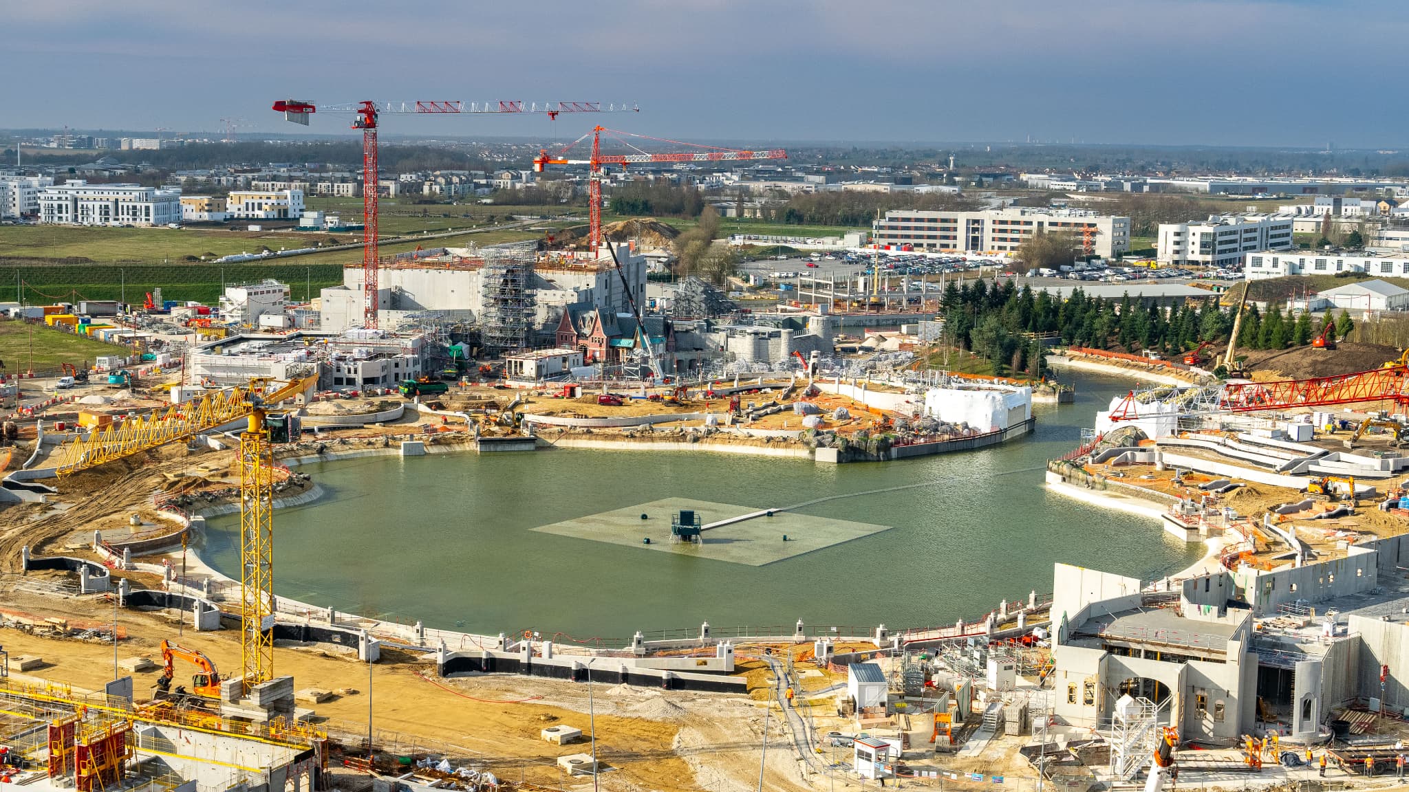Adventure Bay, le nouveau plan d’eau du Disney Adventure Parc à Disneyland Paris.