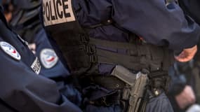 Près de 50% des jeunes n'ont pas confiance en la police, 79% estiment que les violences policières sont une réalité, et 48% que "la police française est raciste", selon un sondage
