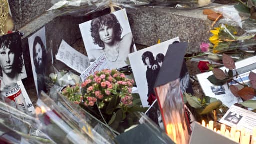 La mort de Jim Morrison, en 1971, alimente aujourd'hui encore beaucoup de fantasmes.