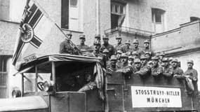 Des SS en Allemagne dans les années 30. 