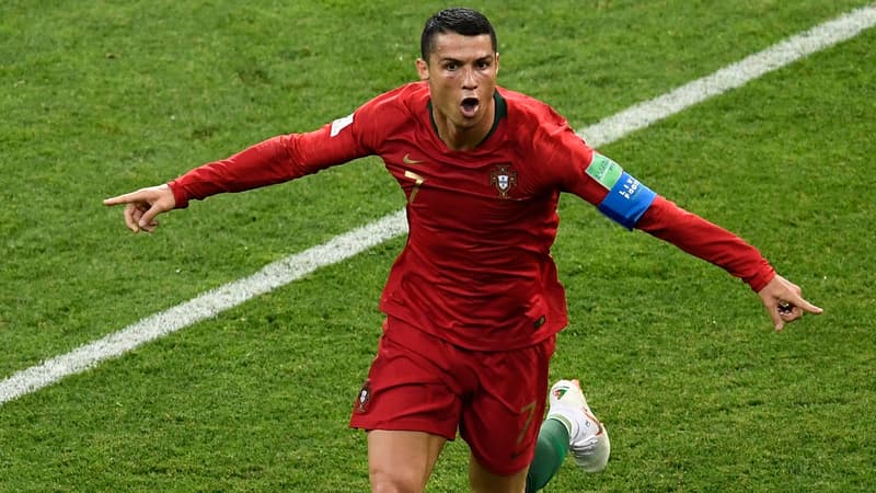 Cristiano Ronaldo voit triple