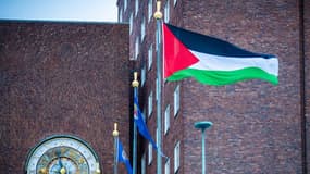 Le drapeau palestinien devant la mairie d'Oslo, le 29 novembre 2023 
