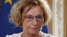 Muriel Pénicaud précise qu'il ne s'agit pas d'un "coup de pouce" du gouvernement, mais bien d'une hausse automatique.