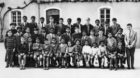 Le foyer de Quézac en 1965. Jean-Charles Pitou est au deuxième rang, le troisième en partant de la droite.