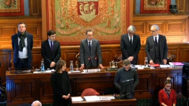Le Conseil de Paris a observé une minute de silence après l'incendie mortel de la rue Erlanger.