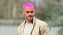 Antoine Griezmann arrive à Clairefontaine avec les cheveux roses le 20 mars 2023