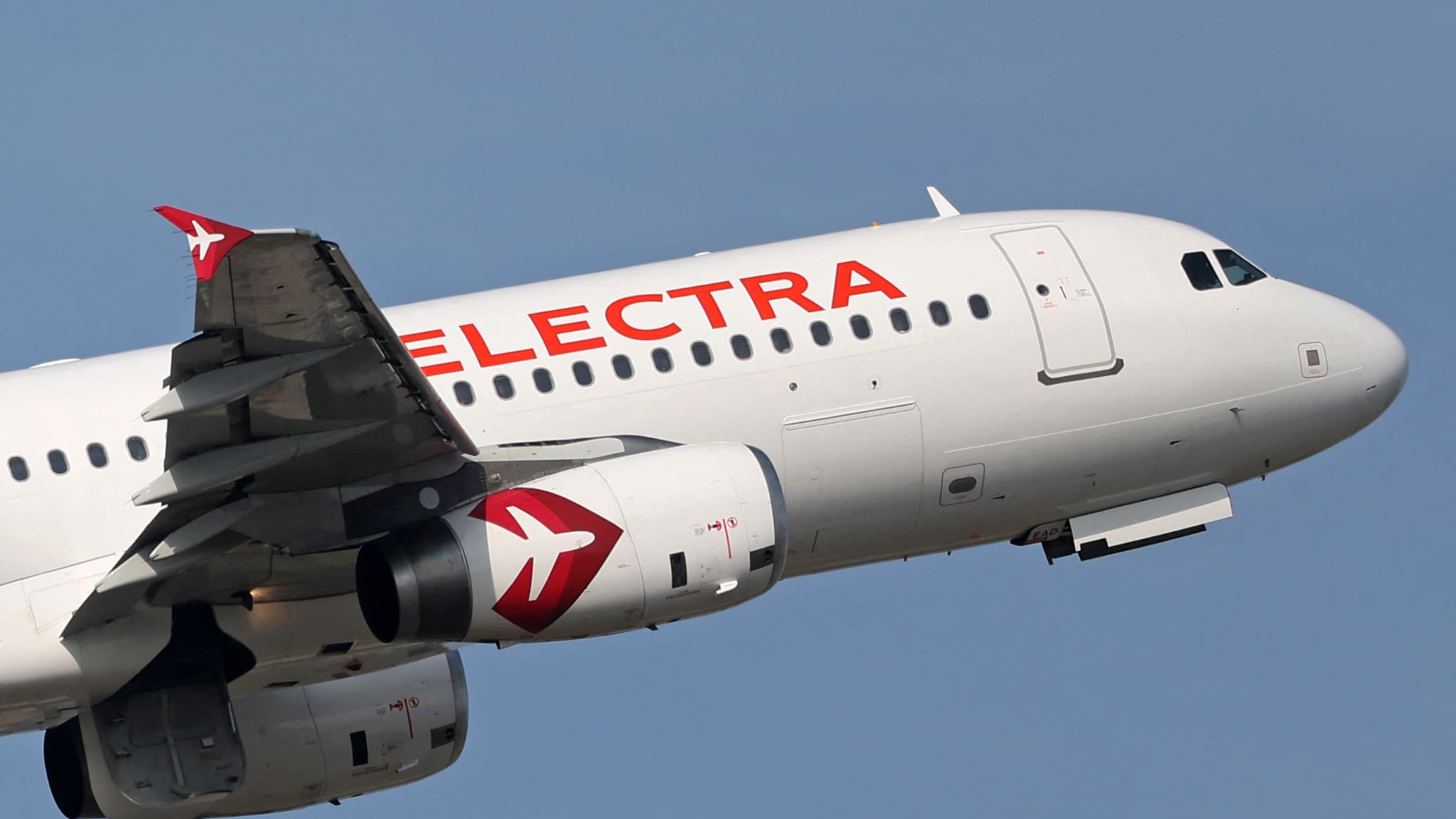 Il a été intercepté et escorté par un avion de chasse bulgare: un Airbus contraint d'atterir en urgence après une fausse alerte au détournement