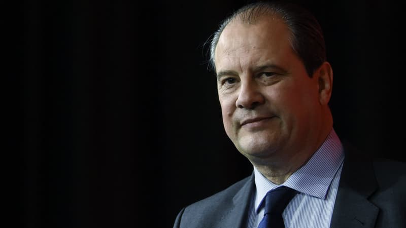 Jean-Christophe Cambadélis lance 'l'alliance populaire". 